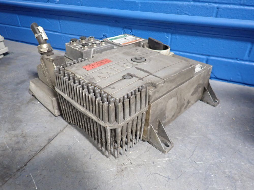 Sew Eurodrive Frequency Inverter - Mqd32a/mm30c/z38go/agb3