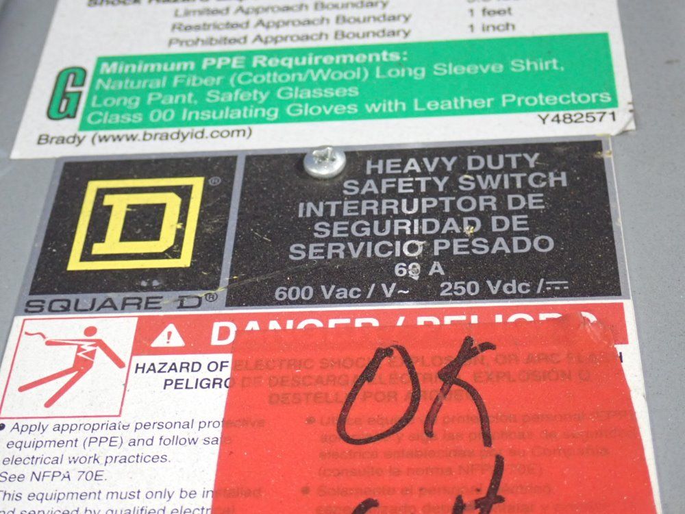 Square D 60 Amps Fusible Disconnect - H362awc