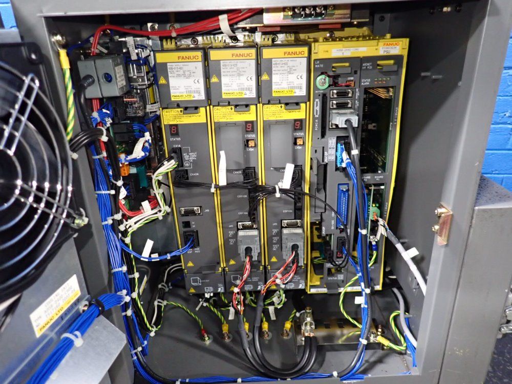 Fanuc Robot Controller - A05b-2444-b050