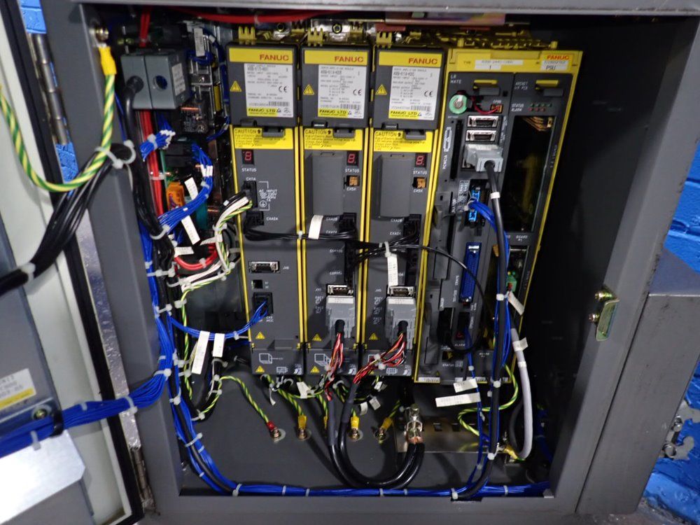 Fanuc Robot Controller - A05b-2444-b050