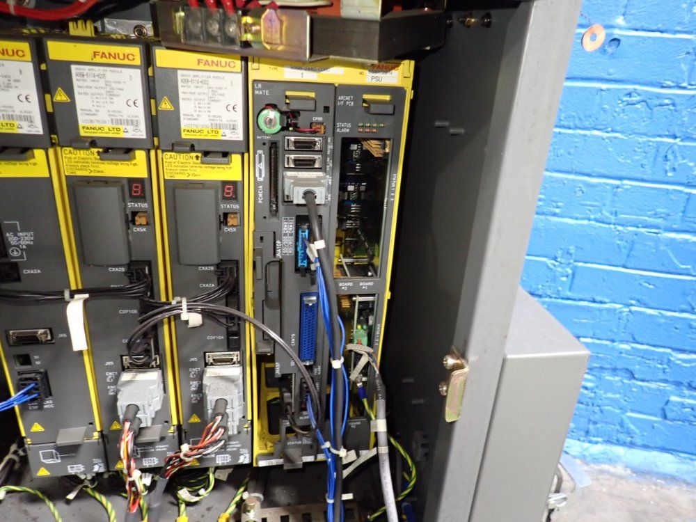 Fanuc Robot Controller - A05b-2444-b050