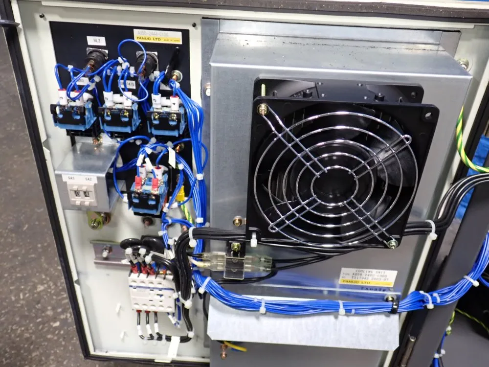 Fanuc Robot Controller - A05b-2444-b050