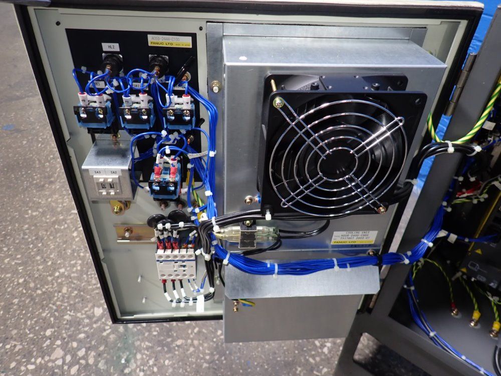 Fanuc Robot Controller - A05b-2444-b050