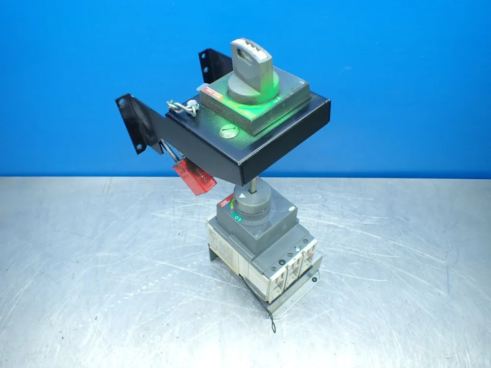 Abb 3-pole Molded Case Circuit Breaker - Tmax T2h 100