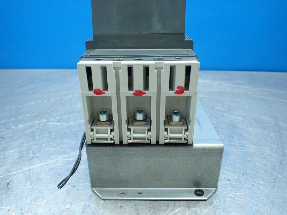 Abb 3-pole Molded Case Circuit Breaker - Tmax T2h 100