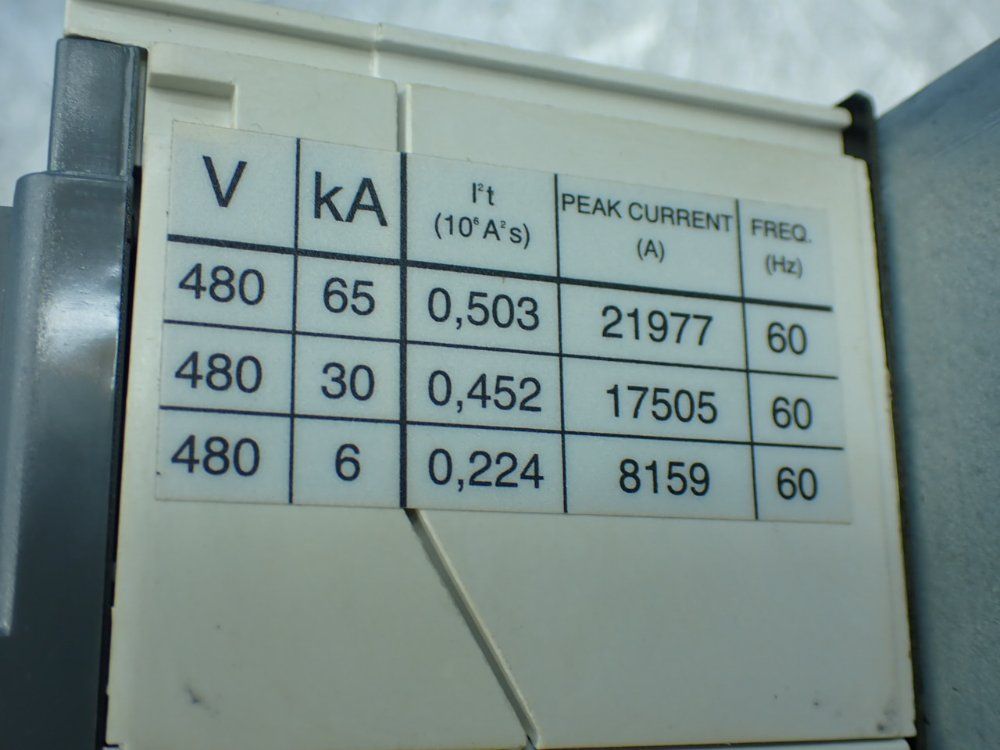 Abb 3-pole Molded Case Circuit Breaker - Tmax T2h 100