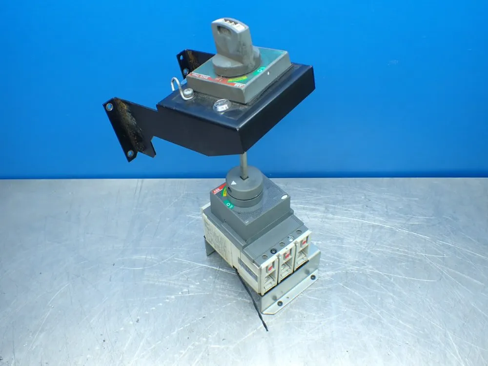 Abb 3-pole Molded Case Circuit Breaker - Tmax T2h 100
