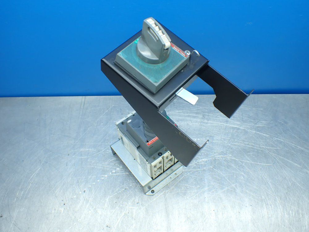 Abb 3-pole Molded Case Circuit Breaker - Tmax T2h 100