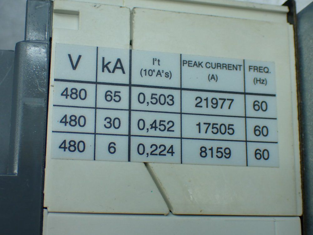 Abb 3-pole Molded Case Circuit Breaker - Tmax T2h 100