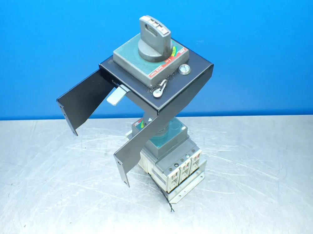 Abb 3-pole Molded Case Circuit Breaker - Tmax T2h 100