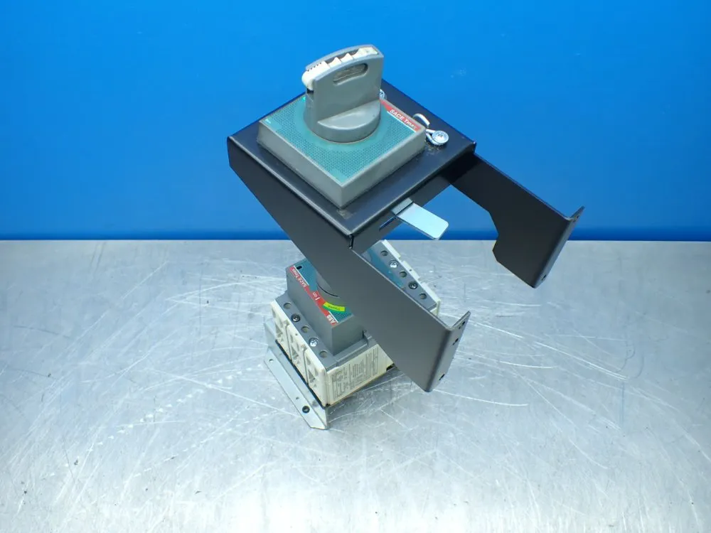 Abb 3-pole Molded Case Circuit Breaker - Tmax T2h 100