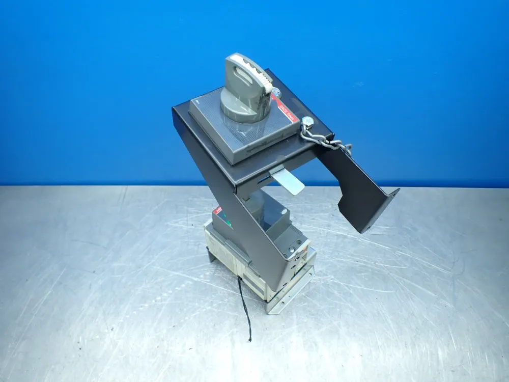Abb 3-pole Molded Case Circuit Breaker - Tmax T2h 100