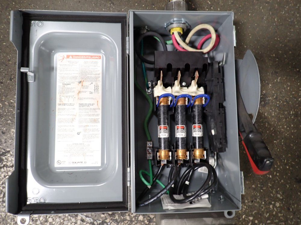 Square D Heavy Duty Safety Switch