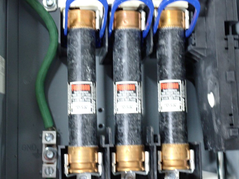 Square D Heavy Duty Safety Switch