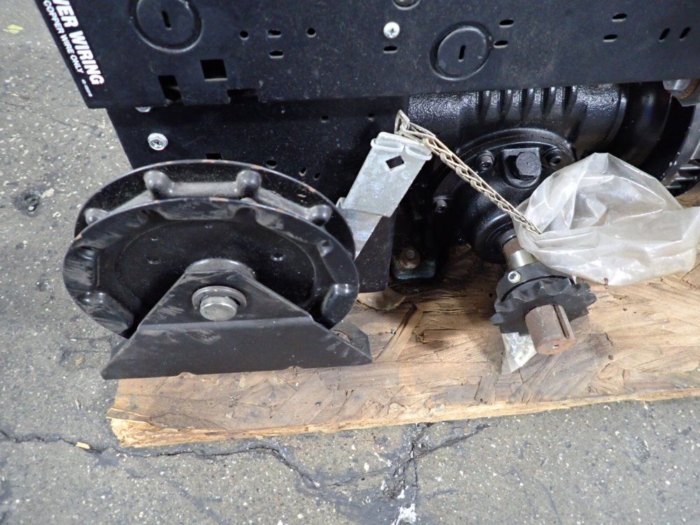 Chambeplain Liftmaster Door Lifter - Gh754358