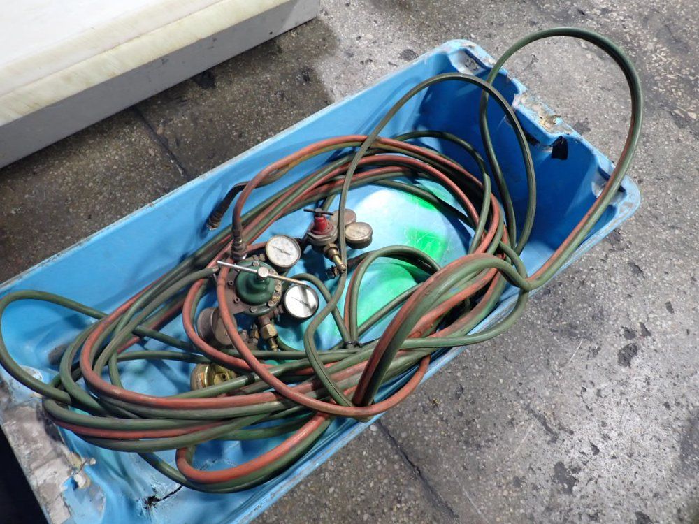 Smith's Welding Equipment Welding Hoses W/ Pressure Regulators