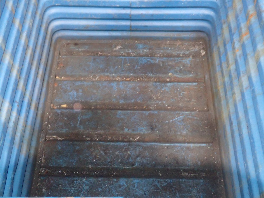 30" X 36" X 24" Steel Tub
