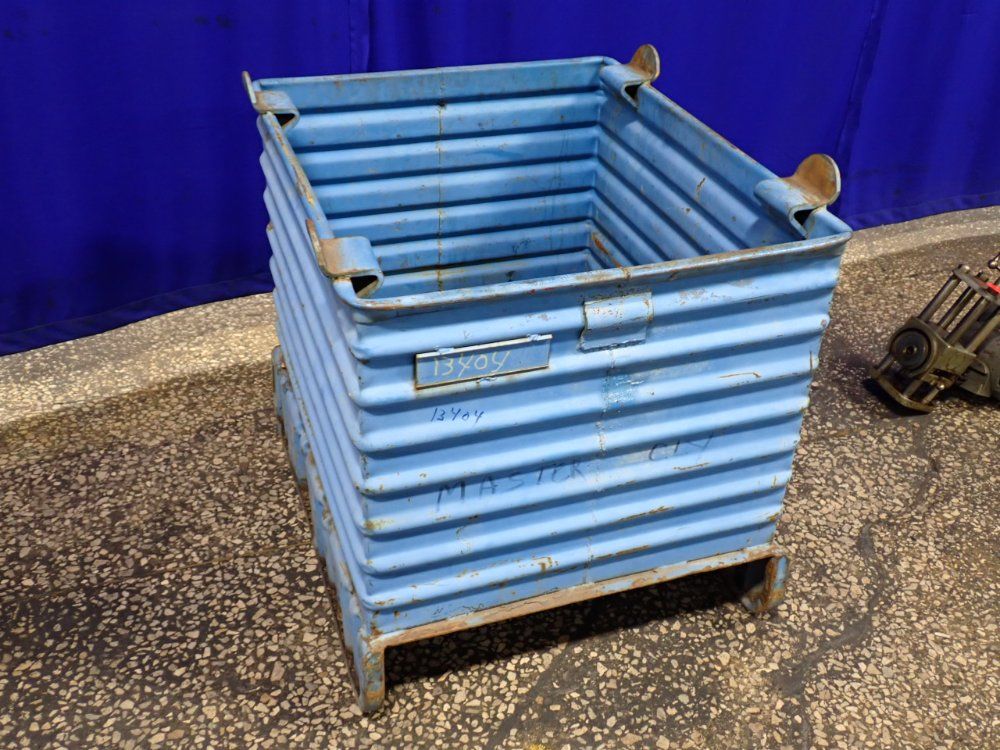 33" X 28" X 24" Steel Tub