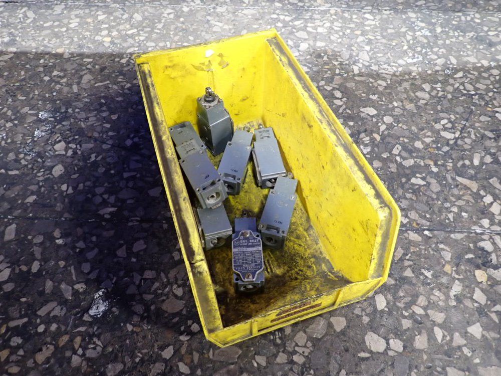 Allen-bradley Oil Tight Limit Switch - 802t-d