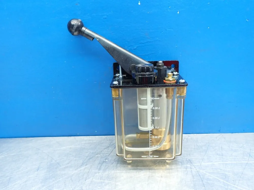 Chen Ying Manual Lubricator - 15ll0373