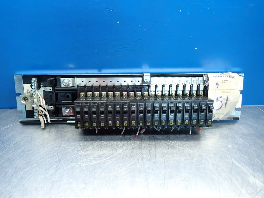 Square D Panel Board + (18) Dw-8068 Circuit Breakers - Nqm810m1csb8