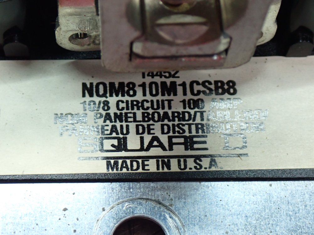 Square D Panel Board + (18) Dw-8068 Circuit Breakers - Nqm810m1csb8