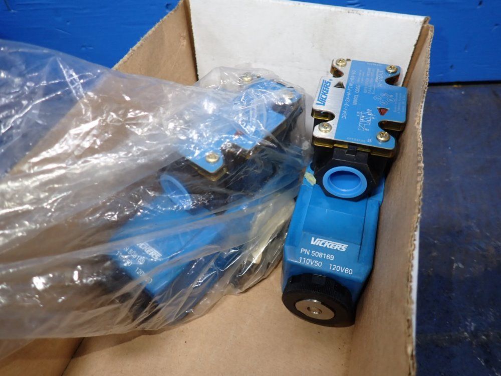 Vickers Valves - Dg4v-3-2a-m-ftwl-b6-60