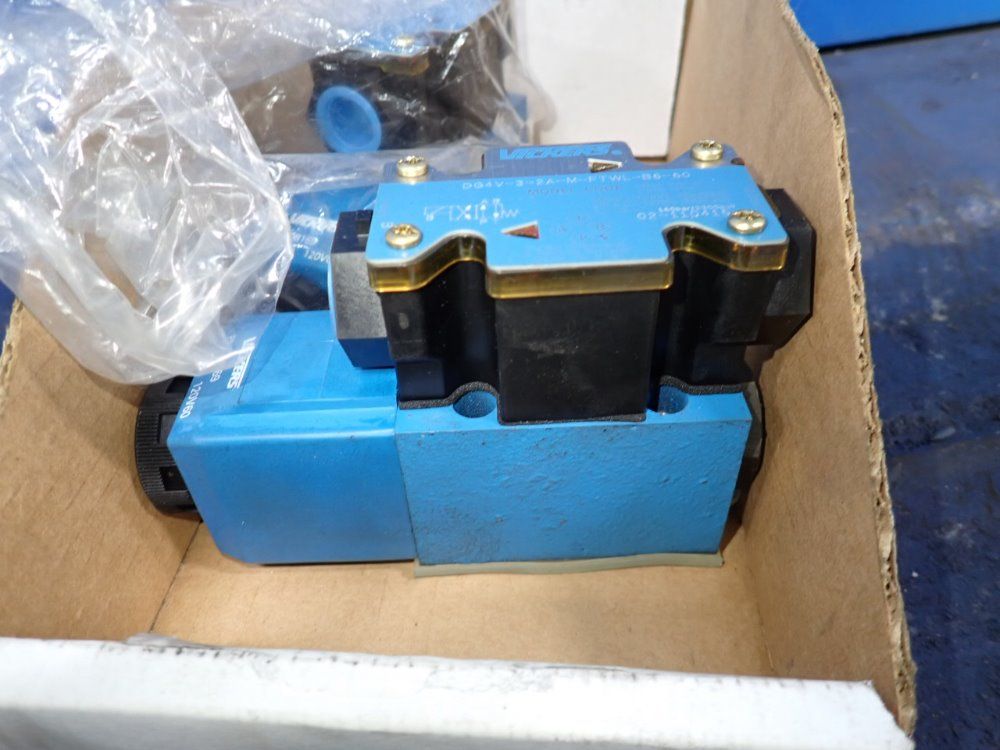 Vickers Valves - Dg4v-3-2a-m-ftwl-b6-60