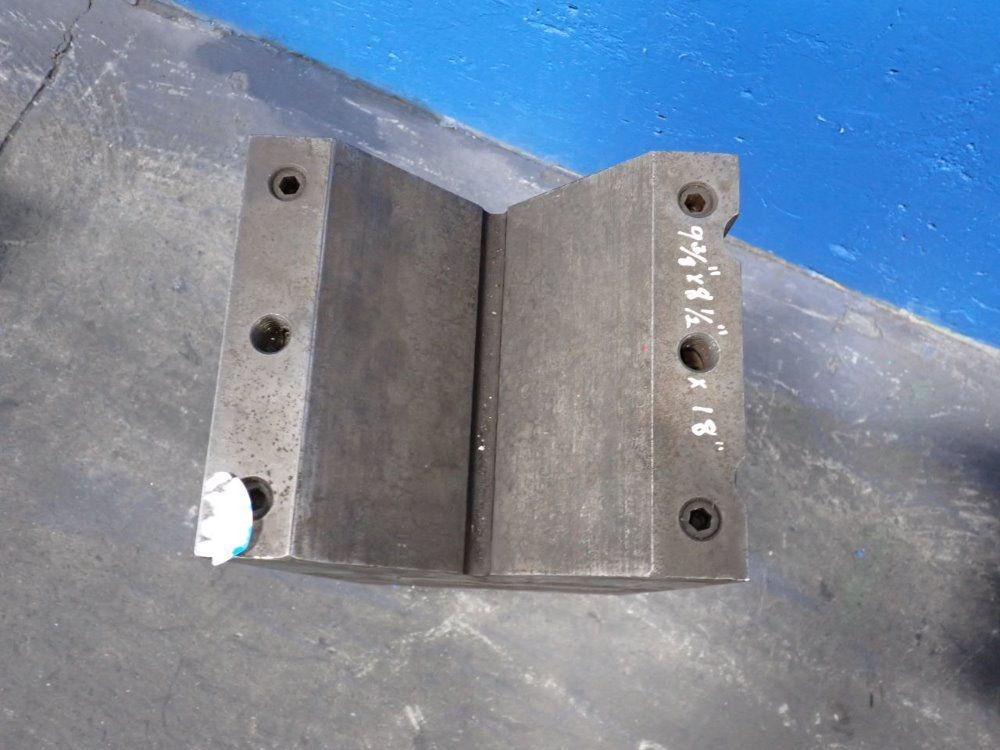 8" X 9 1/2" V-block