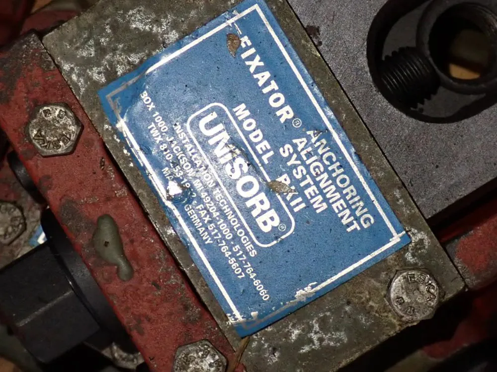 Fixators / Tool Holders