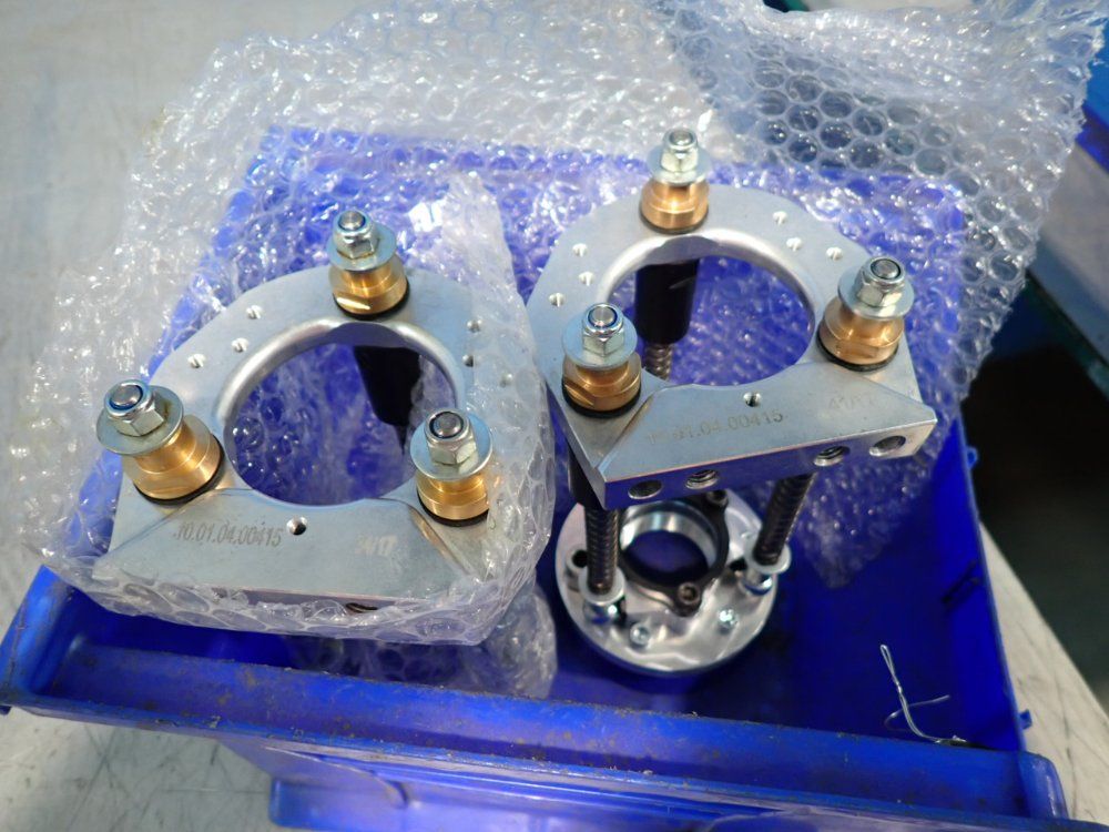 Spring Mounted Holders - 10.01.04.00415