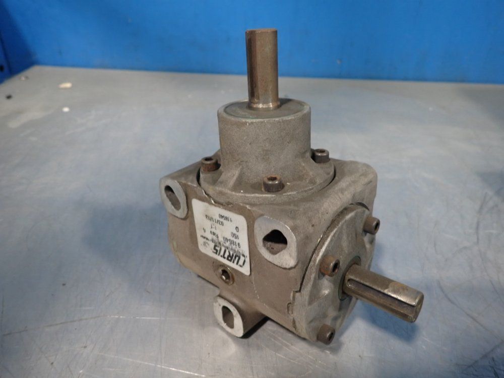 Curtis 1:1 Ratio Gear Reducer - 918540