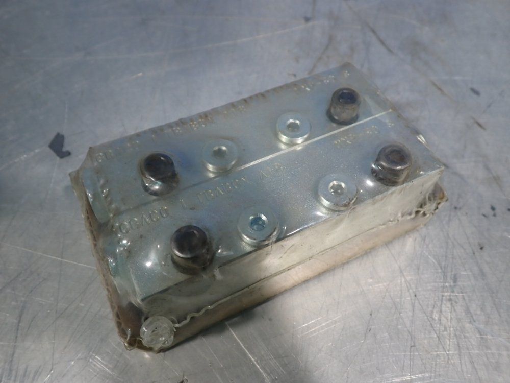 Graco Modular Divider Valve, Manifold Base - Mxp-50