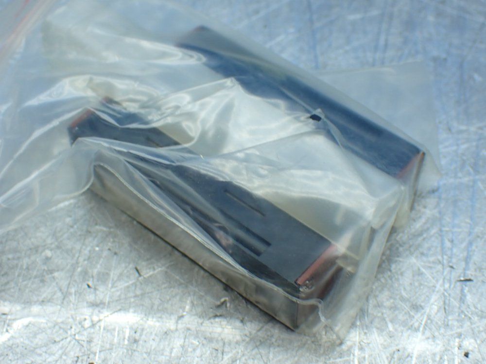 Rexroth 2 Miniature Runner Blocks - R044209301