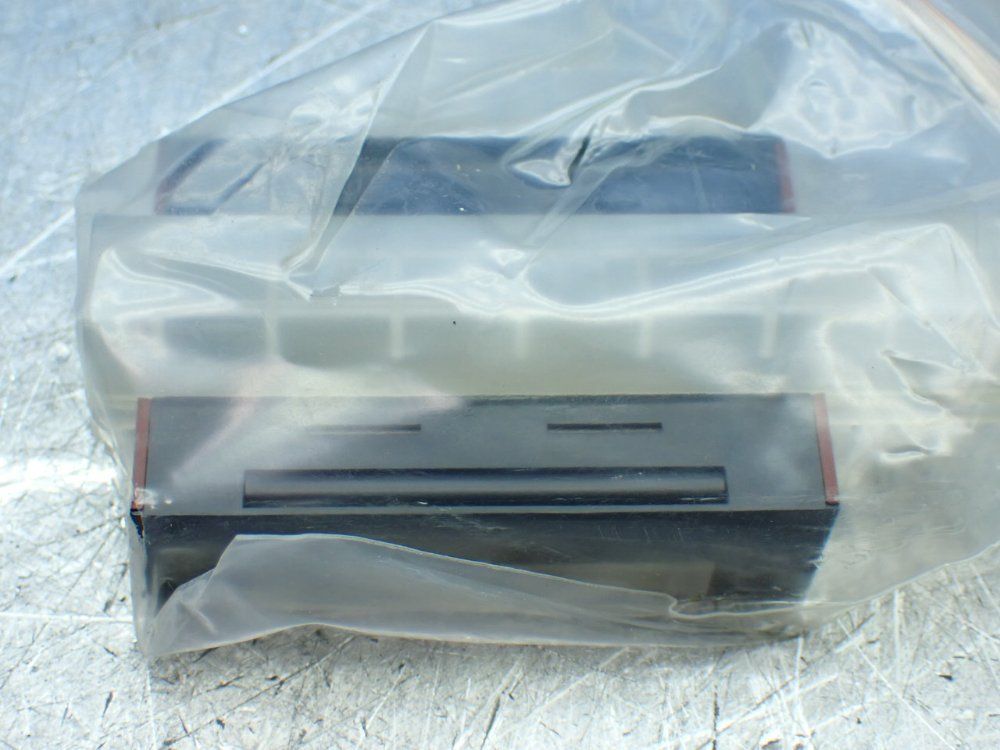 Rexroth 2 Miniature Runner Blocks - R044209301
