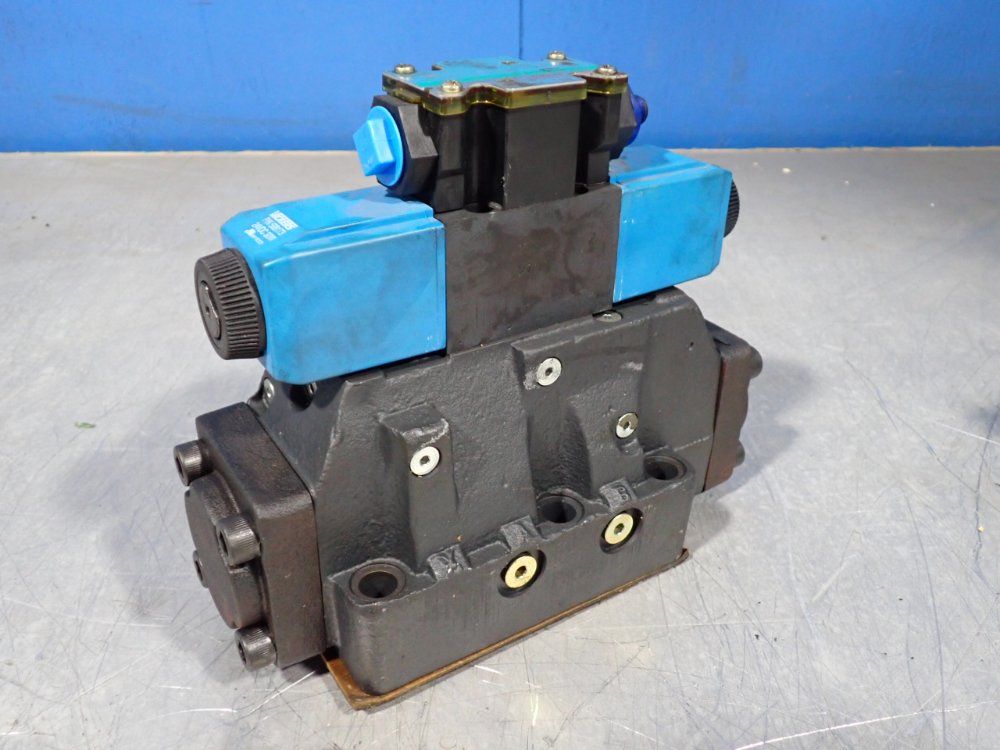 Vickers 3000 Psi Directional Control Valve - Dg5s-8-2n-t-k-m-fpa4wl-h5-30-en483