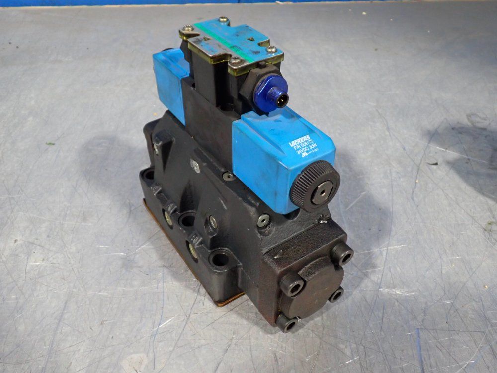 Vickers 3000 Psi Directional Control Valve - Dg5s-8-2n-t-k-m-fpa4wl-h5-30-en483