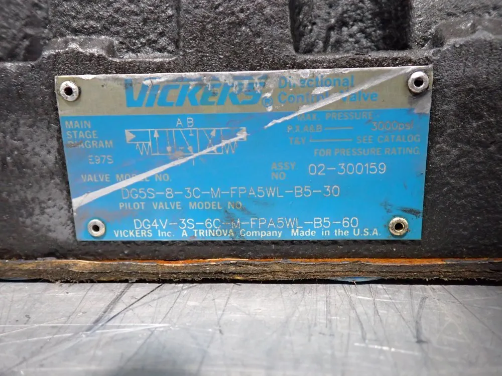 Vickers 3000 Psi Directional Control Valve - Dg5s-8-3c-m-fpa5wl-b5-30