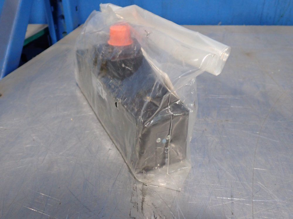 Parker 145 Psi Pneumatic Solenoid Valve - H25wxbg323000fb