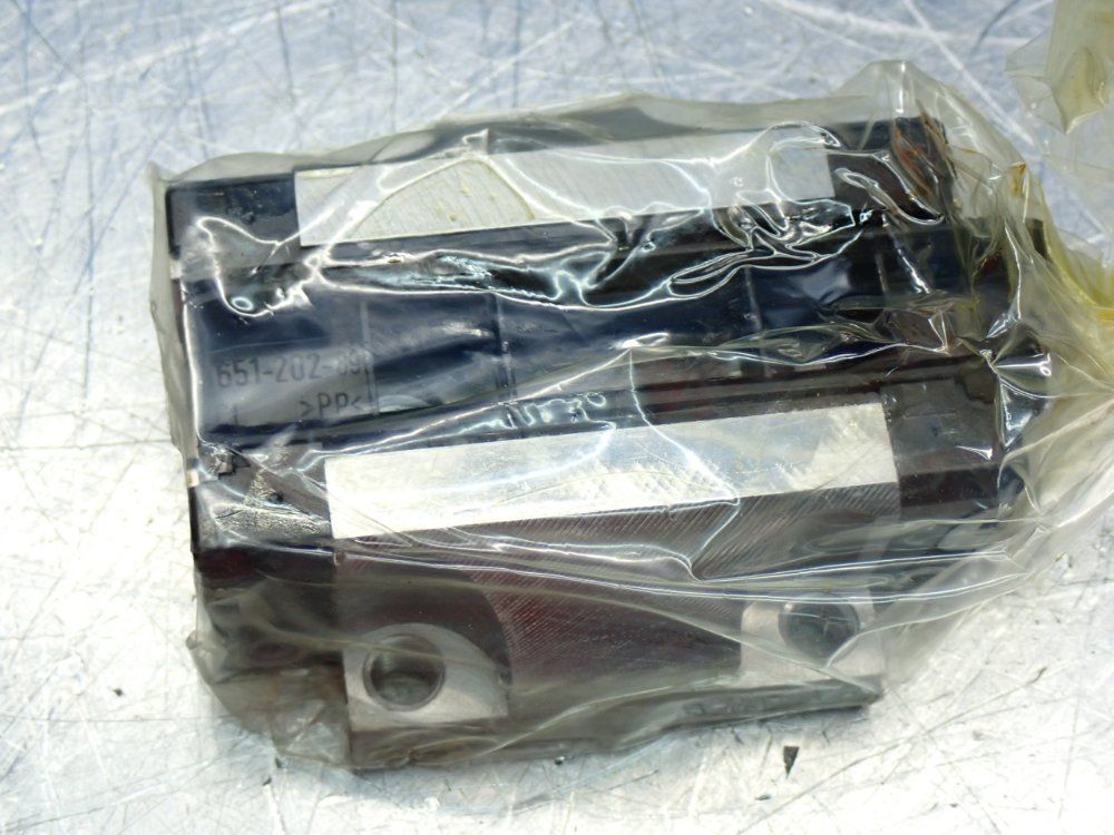 Rexroth Carbon Steel Linear Runner Block Ball Rail, 2pcs - R165129320