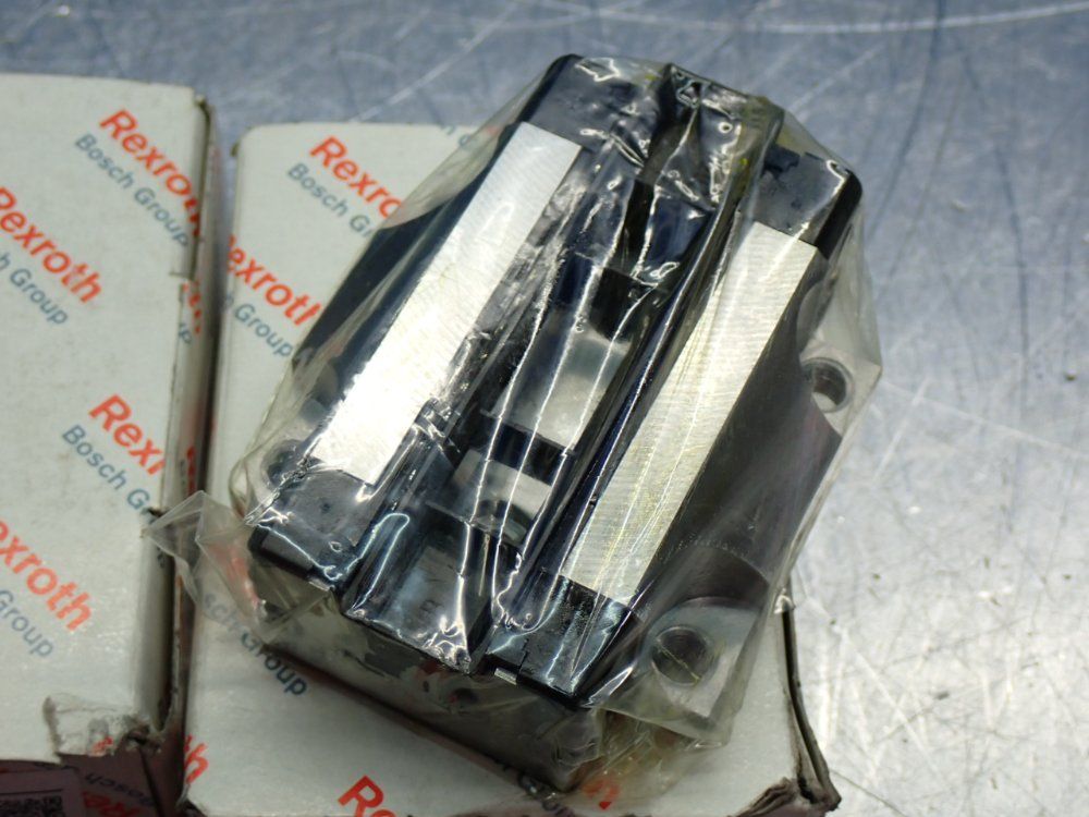Rexroth Carbon Steel Linear Bearing Block, 2pcs - R165129420