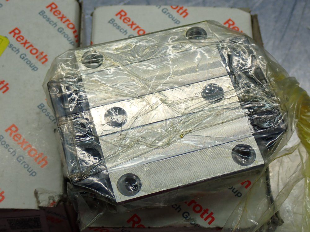 Rexroth Carbon Steel Linear Bearing Block, 2pcs - R165129420