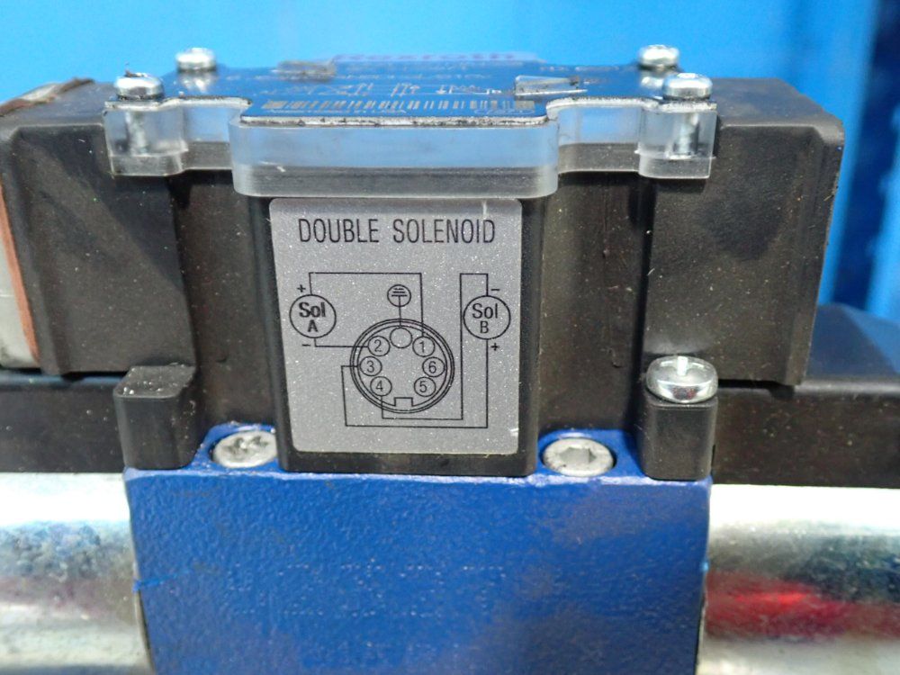 Rexroth Solenoid Operated Directional Valve - R901458225