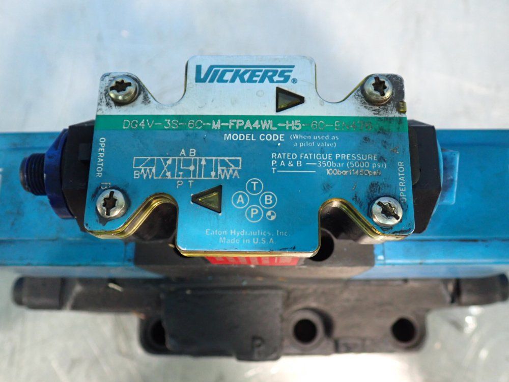 Vickers 3000 Psi Directional Control Valve - Dg5s-8-33c-t-m-fpa4wl-h5-30-en483
