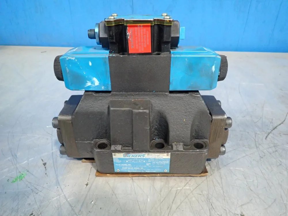 Vickers 3000 Psi Directional Control Valve - Dg5s-8-33c-t-m-fpa4wl-h5-30-en483