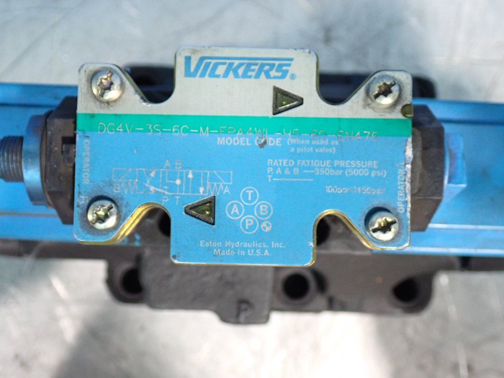 Vickers 3000 Psi Directional Control Valve - Dg5s-8-33c-t-m-fpa4wl-h5-30-en483