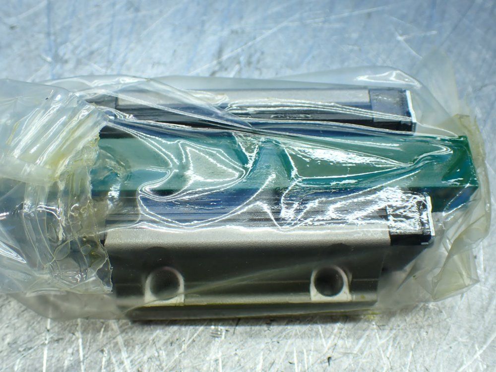 Thk 2 Linear Guide Blocks - Shs25c1zz(gk) Block