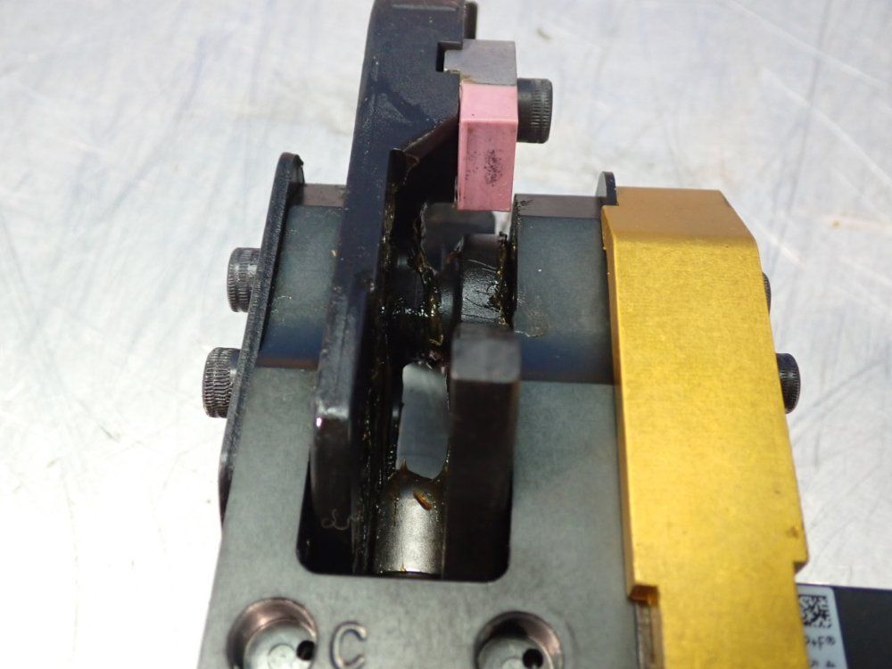 Phd Pneumatic Working Clamp - Grm2tf-6-50sdb-00sdb-b16-pb10