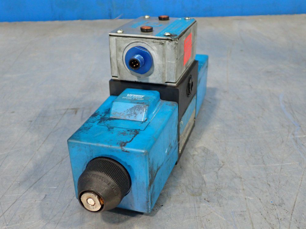 Vickers Pilot Valve - 02-316499 Pa4dg4s4lw 012n H 61 S538