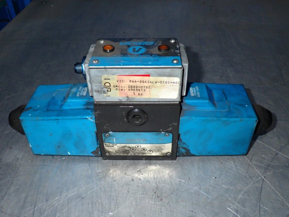 Vickers Pilot Valve - 02-321427 Pa4dg4s4lw-016c-h-60-s558